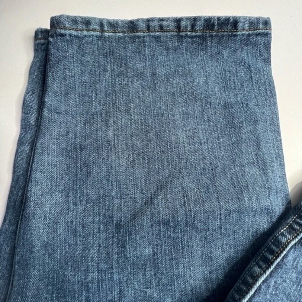Lee Newman men’s Jean Relaxed Fit Straight Leg size 42x32.